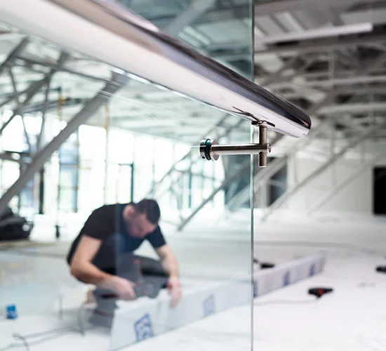 Glenvar Heights, FL highly skilled glass repair technicians
